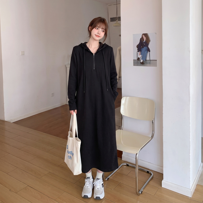 New Autumn and Winter Black Simple Hooded Long Sweatshirt Dress Plus Size Casual Maternity Dress That Covers the Belly and Looks Slimming New Autumn and Winter Black Simple Hooded Long Sweatshirt Dress Plus Size Casual Maternity Dress That Covers the Belly and Looks Slimming