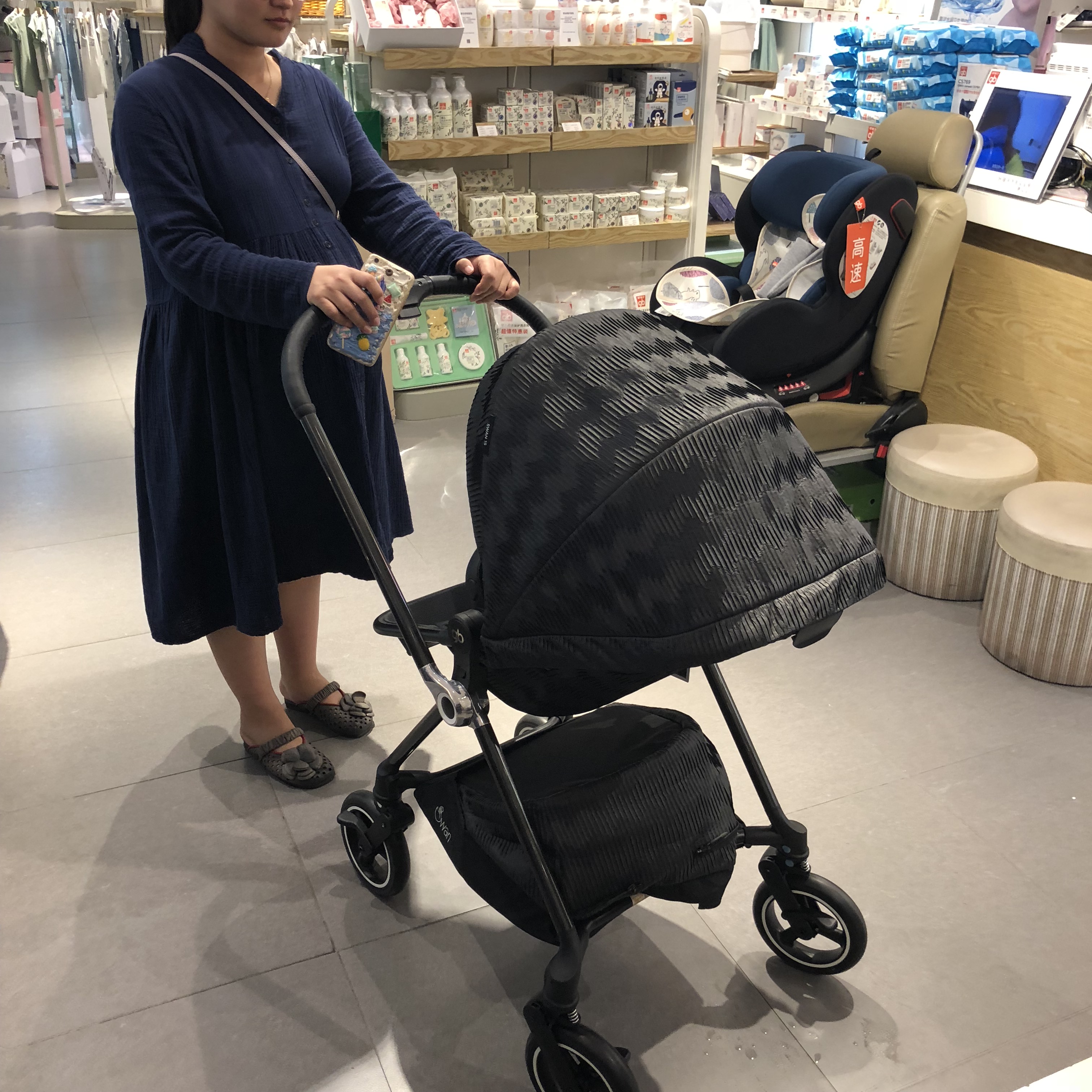 gb swan stroller