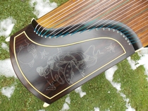 Dunhuang Guzheng 695J Baocai butterfly special selection Indonesia black acid branch Wood Phoenix Branch Yinyue Shanghai Minle Factory
