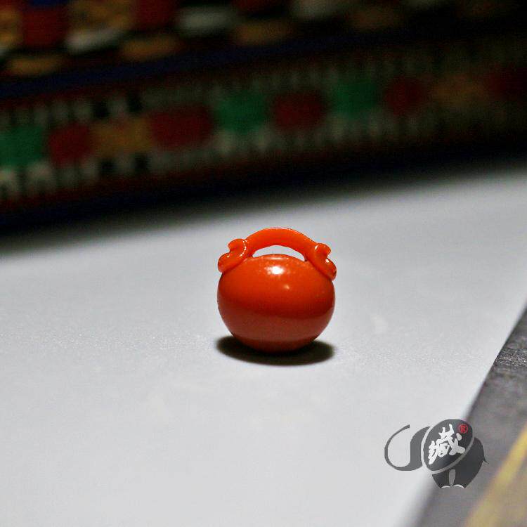 Sugong boutique Wasi material South red agate carving pendant pendant clip exquisite accessories small wooden fish baby lock