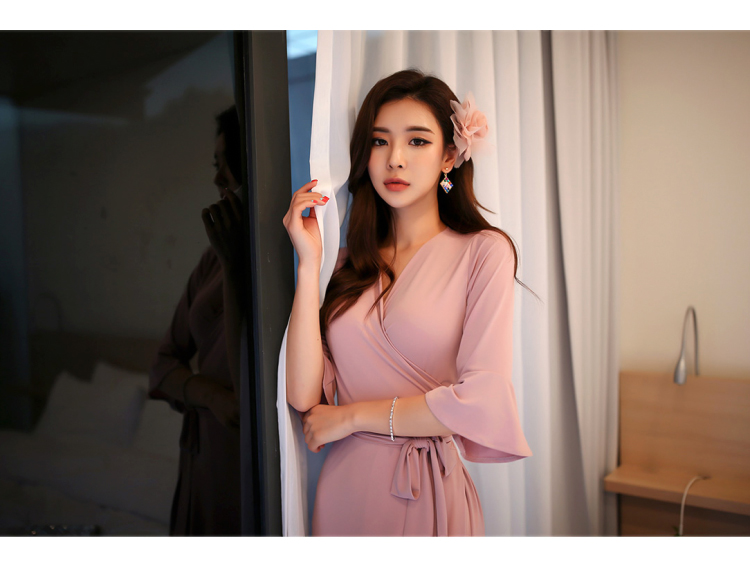 Kích thước lớn bảy điểm tay áo V-Cổ sexy ren bọc váy dài dress Slim ren bọc váy kỳ nghỉ ăn mặc đầm body nhún eo