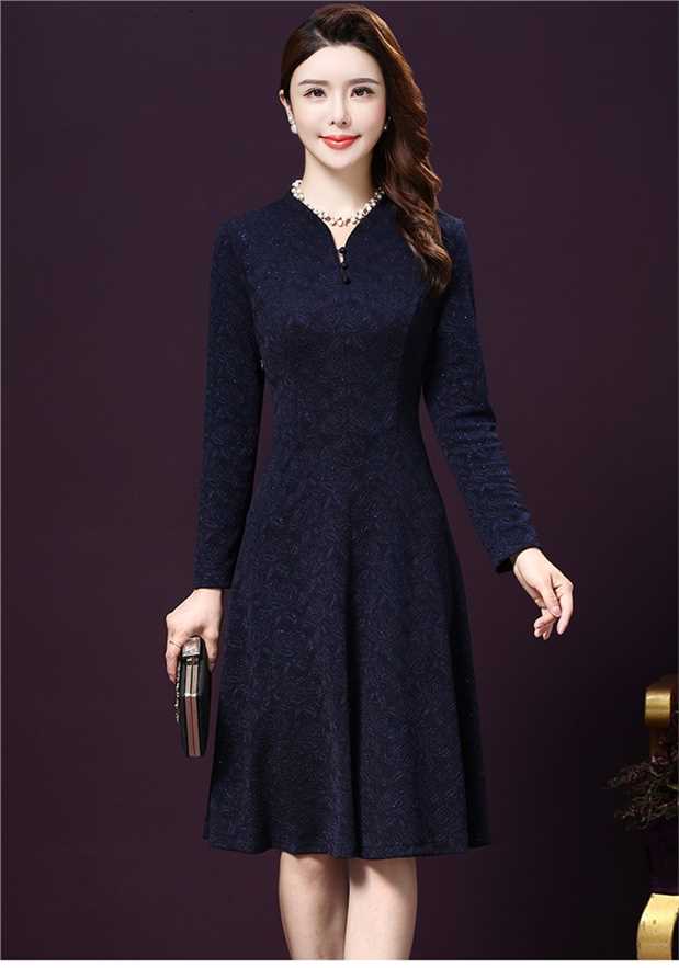 Váy cưới của mẹ Xia Xiaoya phong cách Trung Quốc màu đỏ mẹ chồng mẹ chồng retro mùa thu mới lễ hội sườn xám đầm u60