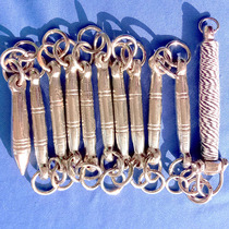 Beginner 4 two childrens performance whip 1kg 1 5kg 2kg electroplating performance nine-section whip actual battle whip gift whip color whip