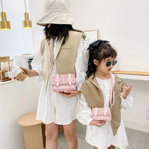 Autumn and winter New Japan and South Korea Joker children shoulder Cross bag bag girl beauty pop princess change small square bag Fashion Bag