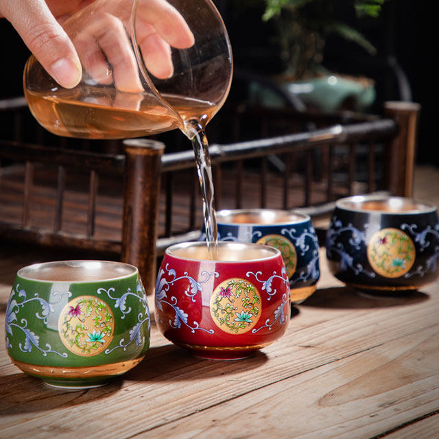 Chinese style royal choice pure handmade palace enamel color-free silver tea cup foot silver liner