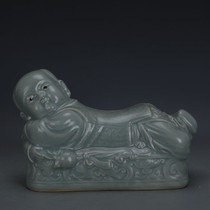 Song Dynasty Ru kiln green glaze hand-carved doll porcelain pillow unearthed old goods antique porcelain antique collection