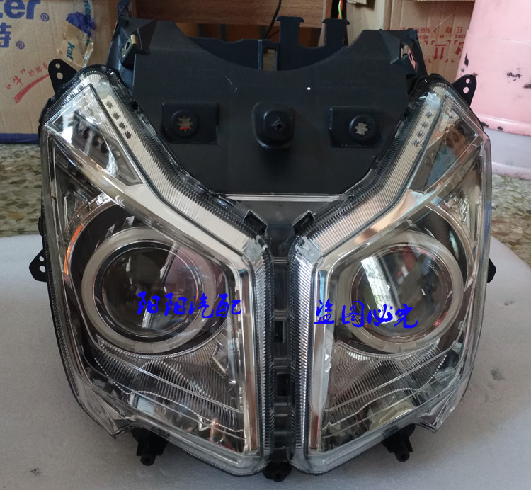 Áp dụng cho Sanyang tuần tra 180ABS đèn pha sửa đổi ống kính thiên thần mắt quỷ mắt Xenon đèn pha - Đèn HID xe máy đèn pha xe máy wave