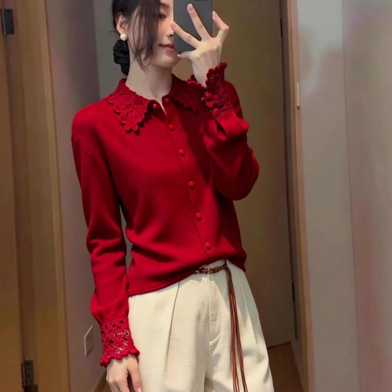 French-Style Light Luxury Long-Sleeved Red Top for Women, 2026 Winter New Slim-Fit Single-Breasted Base Shirt