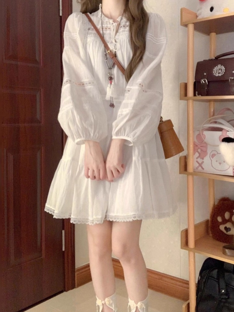 French-Style White Long-Sleeved Dress for Women, New Spring and Autumn Style, Petite and Very Pretty, Loose and Slimming, First Love Short Dress