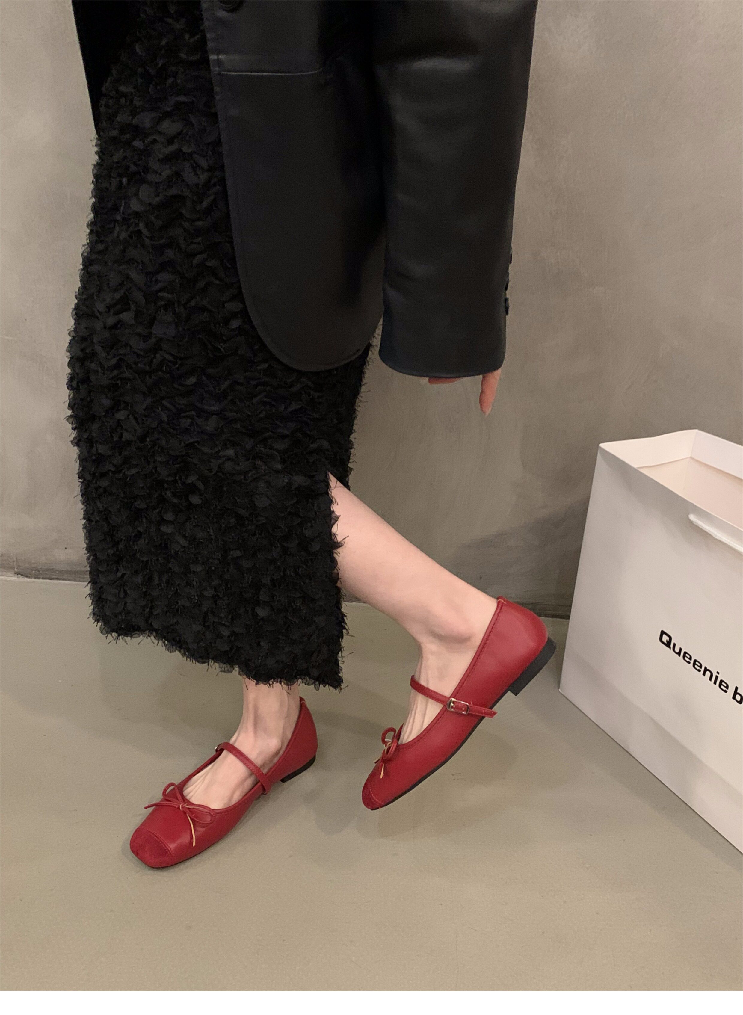 Туфли Мэри Джейн 法式平底小香风玛丽珍红色包鞋女鞋子2024年新款春秋季银色晚晚鞋