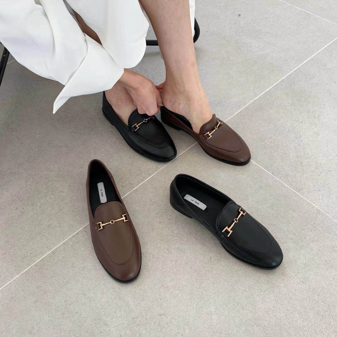 Flat-bottomed French loafers women's shoes 2023 new spring black British style spring and autumn retro small leather shoes
