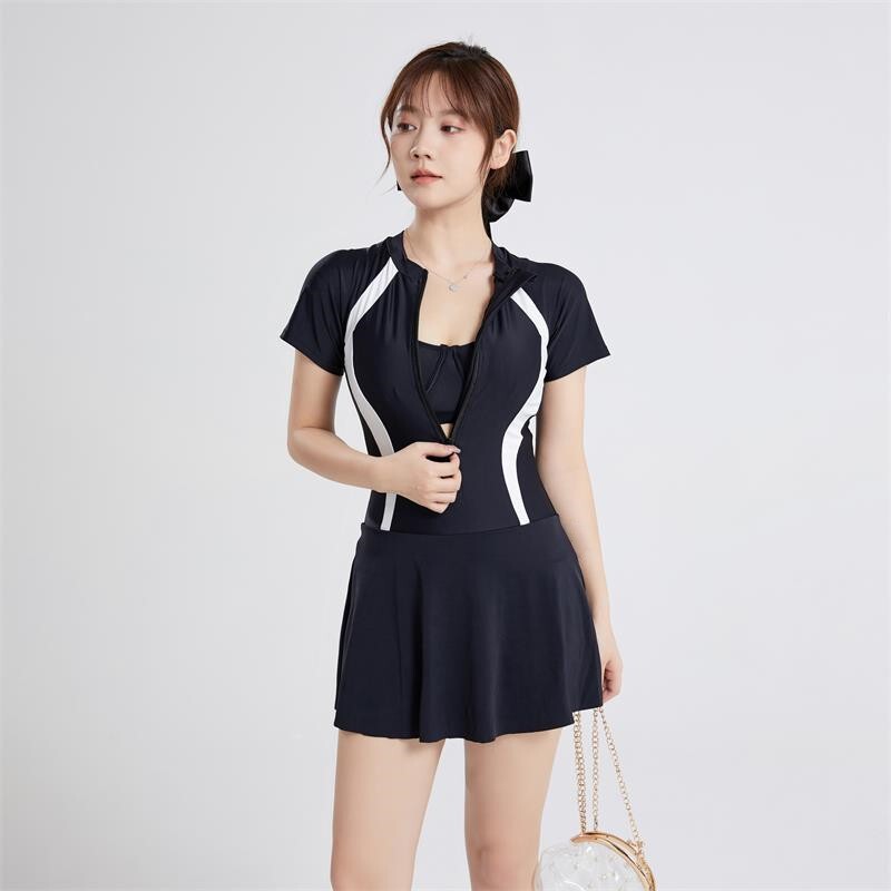 2023 Sporty Conservative Tummy-Concealing Slimming One-Piece Skirt-Style Swimsuit for Women with Large Busts, Large Cups, Underwire, Push-Up, Boyshorts, Plus Size