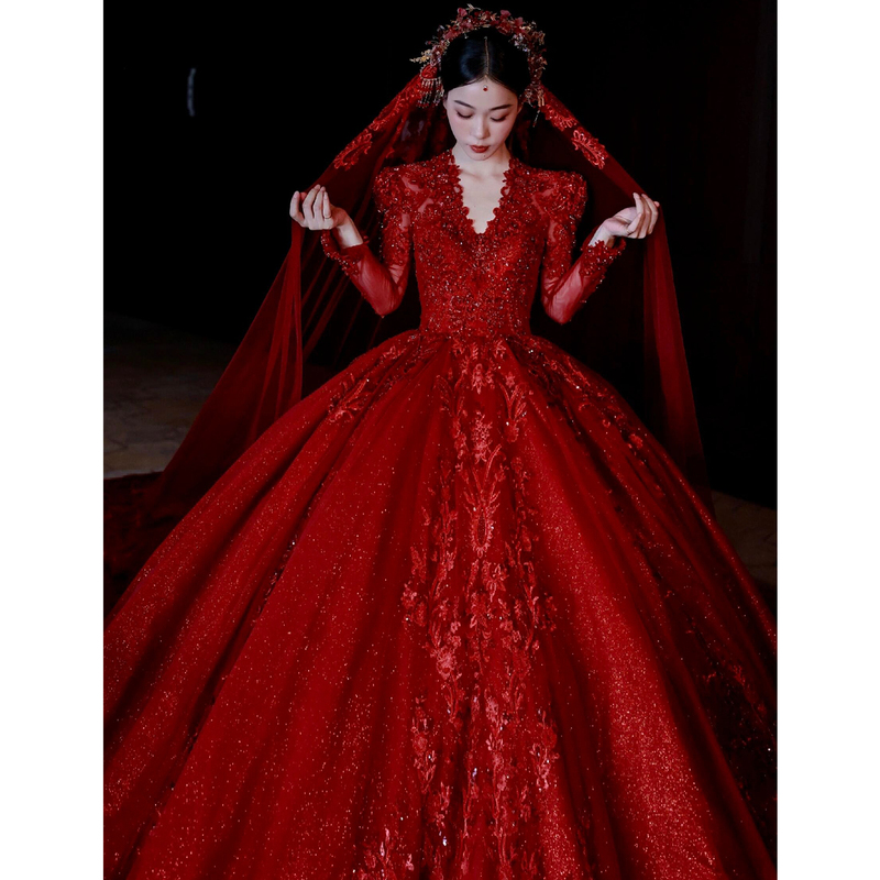 Red Main Wedding Dress for Brides 2026 New Style with Long Train for Petite Figures, Long Sleeves, V-Neck, Heavy Craftsmanship, Winter Red Main Wedding Dress for Brides 2026 New Style with Long Train for Petite Figures, Long Sleeves, V-Neck, Heavy Craftsmanship, Winter