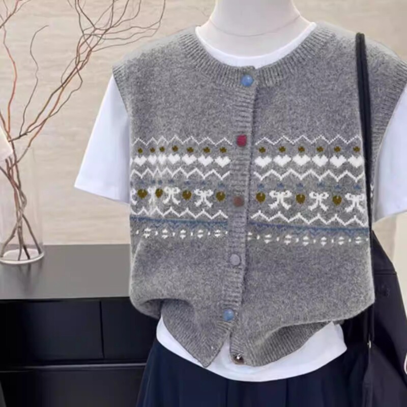 Retro Jacquard Knitted Vest for Women, Spring & Fall New Style, Round Neck, Single-Breasted, Layered, Sleeveless Vest, Vest, Stylish Retro Jacquard Knitted Vest for Women, Spring & Fall New Style, Round Neck, Single-Breasted, Layered, Sleeveless Vest, Vest, Stylish