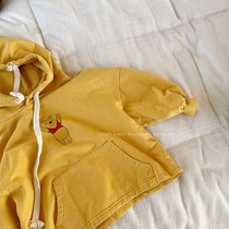 Chen Ma 2021 spring new children cartoon Pooh bear hooded sweater for boys and girls pocket bottoming baby pullover