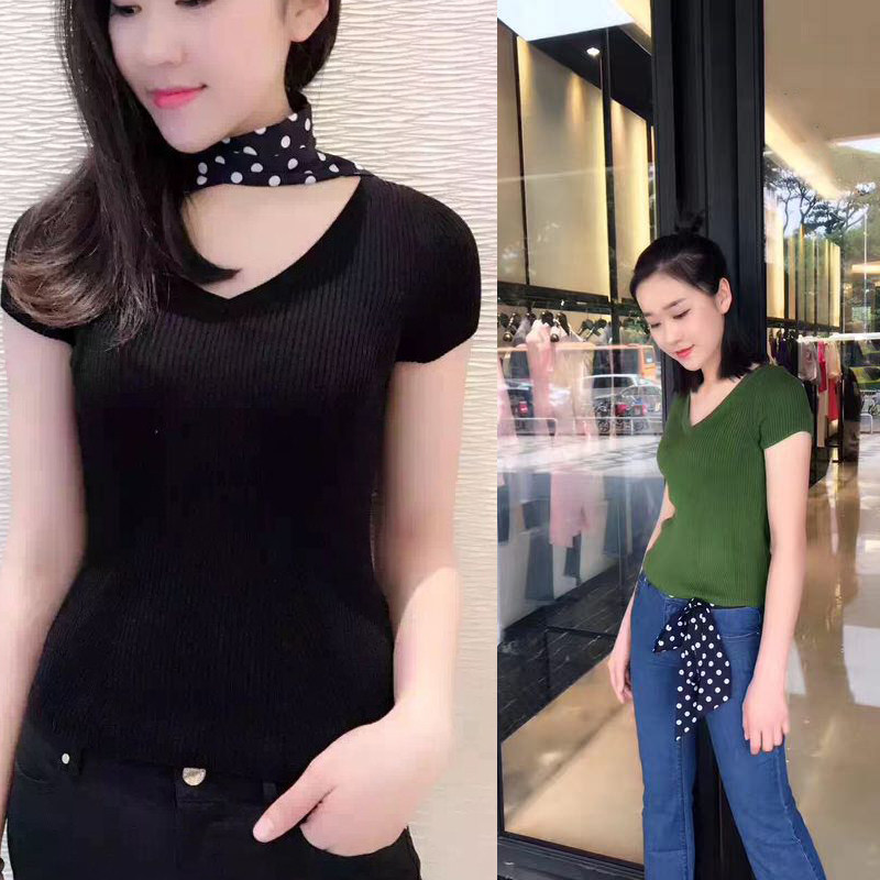 Áo thun nữ cổ chữ V tay ngắn dệt kim lụa mỏng ôm dáng — Màu đen chi tiết 13