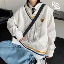Sweater vest womens thickened Western-style large size base layer retro college early autumn slightly fat