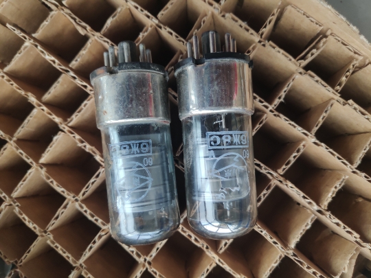 Brand new Nanjing 6J8P 6SJ7 6 m 8C vacuum 8 6 for 8 degrees E B C 3 5693 CV592