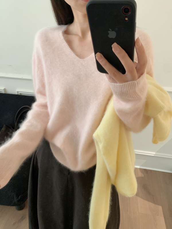 Korean-Style Simple Orange-Pink Soft and Fluffy 88.7% Sheep Wool Cashmere Brushed Sweetheart V-Neck Sweater Knitwear for Autumn and Winter