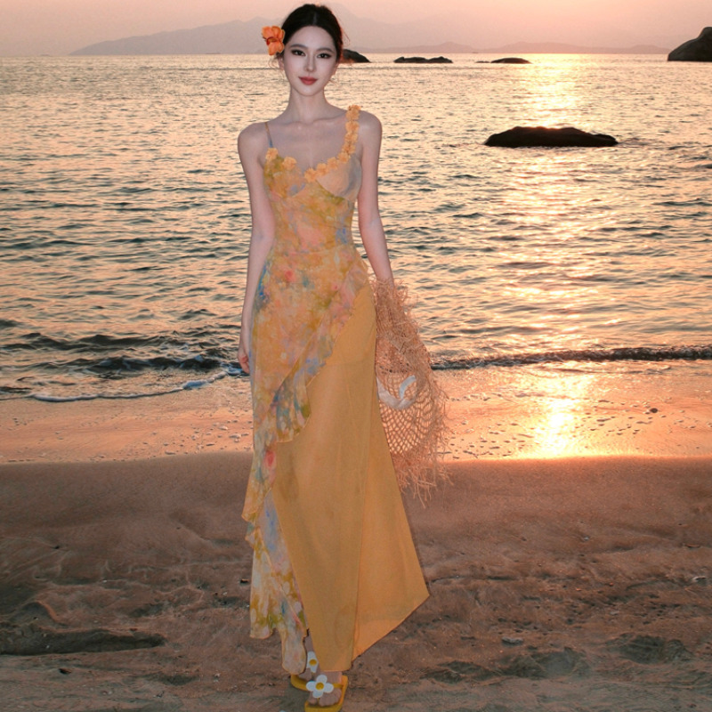 Beautiful Gradient Floral Spaghetti Strap Dress for Women, Unique and Pretty Cinched Waist Dress, Slim-Fitting Seaside Vacation Style Chiffon Long Dress