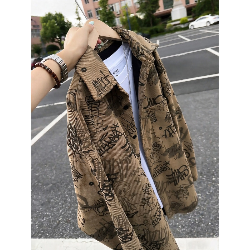 American-Style Personalized Graffiti Print Long-Sleeve Shirt for Men, Autumn Trendy Brand Design, Casual Style, Turn-Down Collar Top Jacket American-Style Personalized Graffiti Print Long-Sleeve Shirt for Men, Autumn Trendy Brand Design, Casual Style, Turn-Down Collar Top Jacket