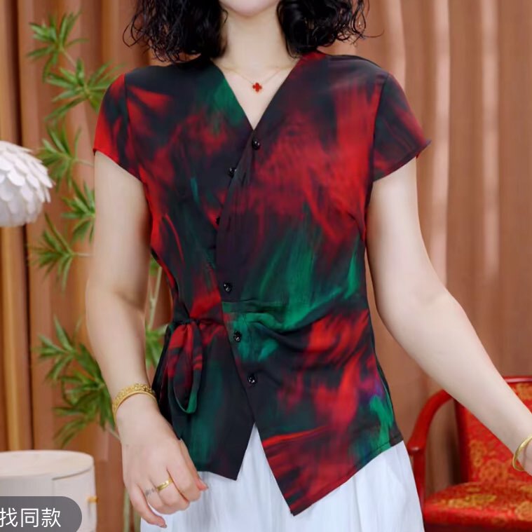 2026 Summer New Style Short-Sleeve Tops for Middle-Aged Women, Fashionable and Stylish, Waist-Cinching, Slimming Cardigans, Versatile and Age-Reducing T-Shirts