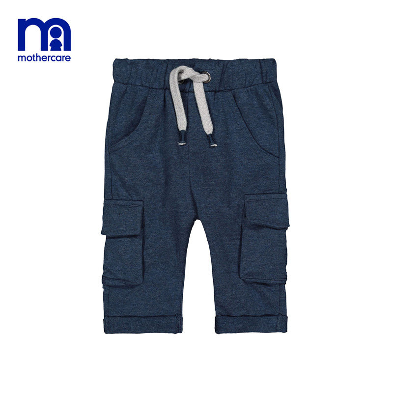 quần bé bé cậu bé của Mothercare Anh được mặc cùng với quần bé giản dị nam.