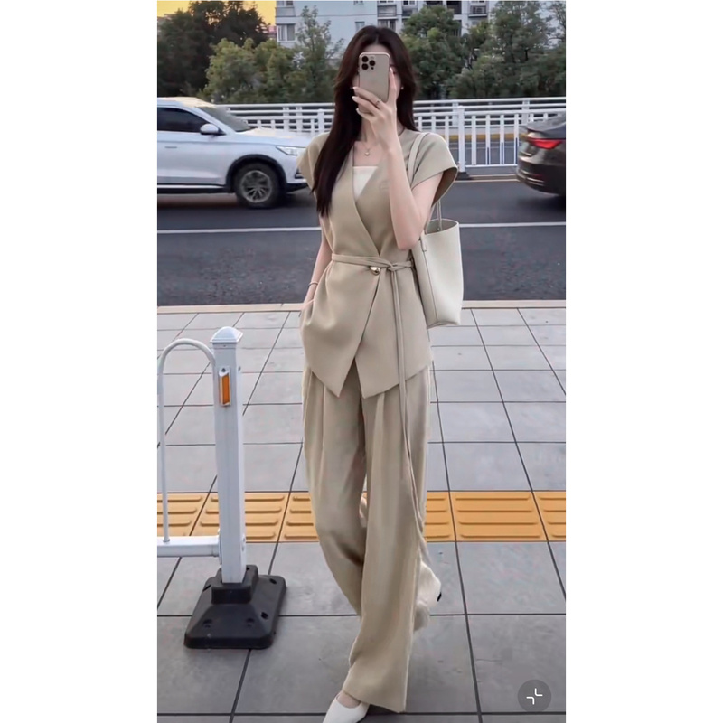 Old Money Style Summer Thin Suit for Women 2026 New Elegant Commuter Slimming Waist-Cinching Blazer Wide-Leg Pants Two-Piece Set Old Money Style Summer Thin Suit for Women 2026 New Elegant Commuter Slimming Waist-Cinching Blazer Wide-Leg Pants Two-Piece Set