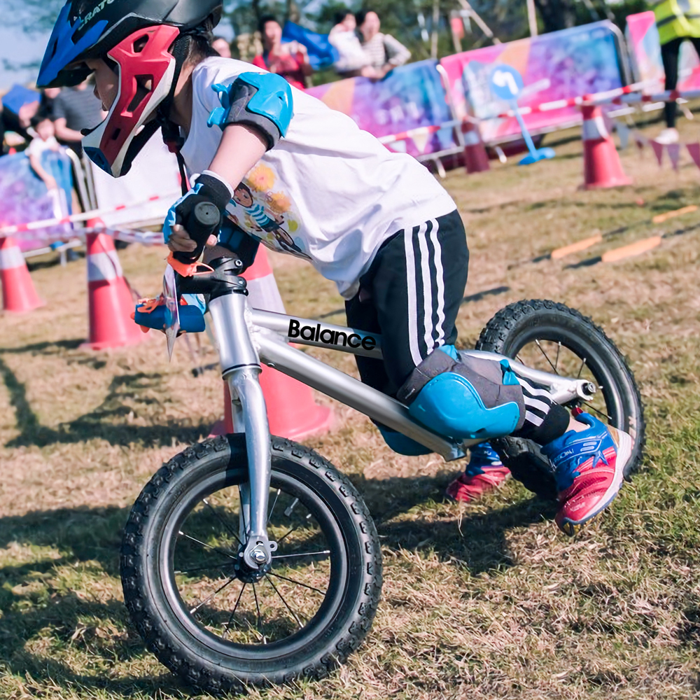 xe thăng bằng strider sport K Đức cân bằng xe trẻ em trượt bước chập chững xe đạp đôi không có bàn đạp trẻ em 2-3-6 tuổi yo - Smart Scooter xe cân bằng giá rẻ