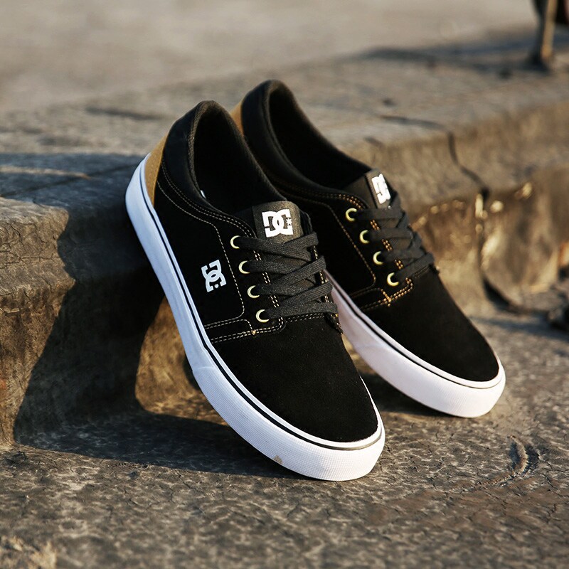 vintage skateboard shoes