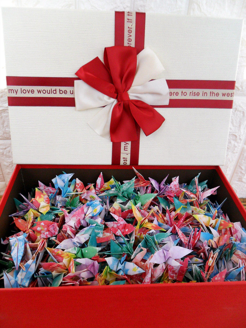 Starry Thousand Paper Cranes Finished Gift Box Lover for Men's and Men's Day graduation 520 Gift men and women pure handmade folding paper