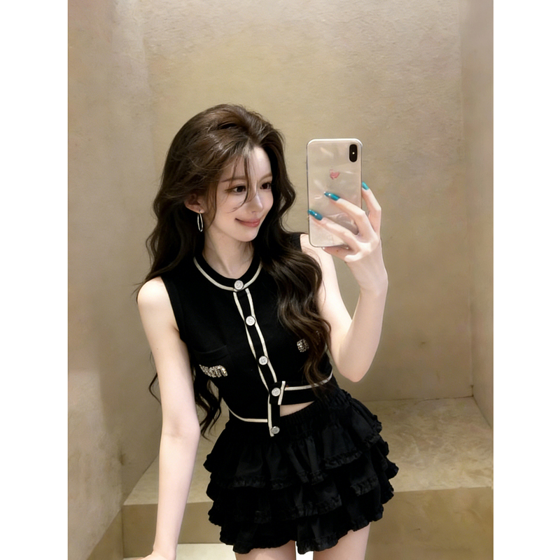 Spring Tweed-Style Single-Breasted Sleeveless Color-Block Short Knit Top with High-Waisted Slimming Tiered Skirt Two-Piece Set