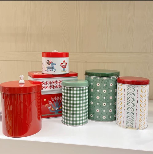 ИКЕА ВИНТЕРФИНТ Набор из 2 банок с крышками для хранения сухофруктов.