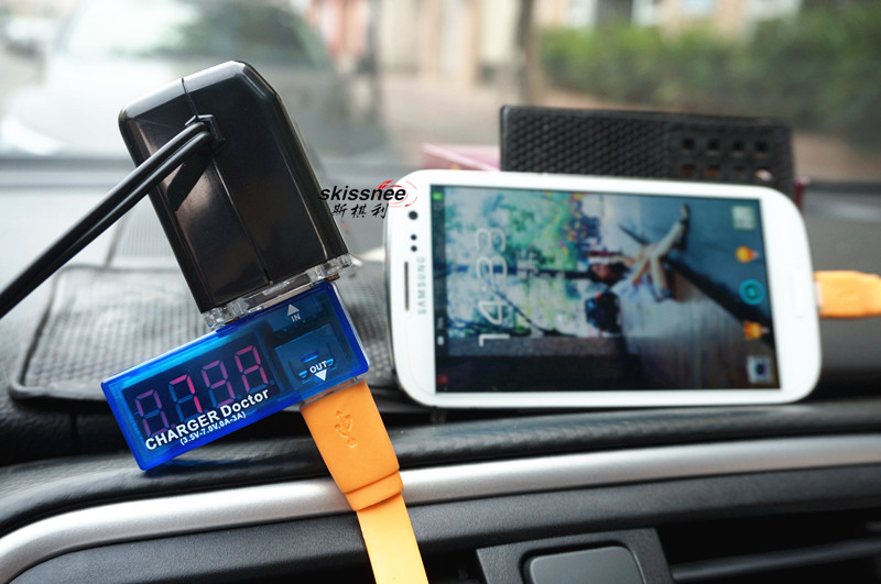 3.1A Dual USB Car Phone Charger, One Cigarette Lighter Adapter, Three Sockets, 3-Hole Car Charger