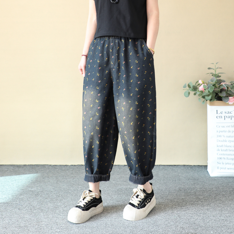 Vintage Ethnic Style Small Floral Jeans for Women, Loose Fit, Slimming, Elastic Waist, Printed Rolled Hem Harem Pants, Cropped Summer Pants