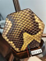 High-quality old mahogany professional graded erhu Suzhou Xiao Haiqiu refined African old mahogany professional erhu