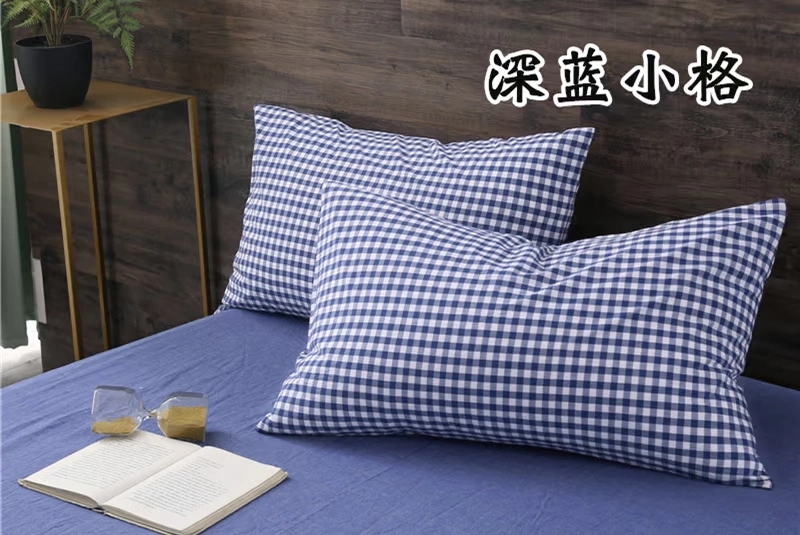 Kiểu dáng đơn giản, chất lượng tốt của Nhật Bản, vỏ gối bằng vải cotton có kích thước 48x74cm. - Gối trường hợp