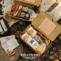 Wedding wedding high-end gift box bridegroom accompanied by bridesmaids upscale kit box suit guests for Christmas gift