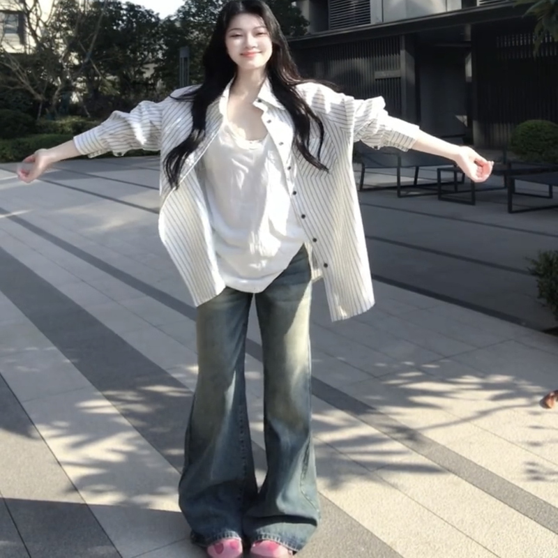 Plus Size White Striped Long-Sleeved Shirt for Women, New Summer Style, Loose Fit, Super Nice-Looking Shirt Top, Sun Protection