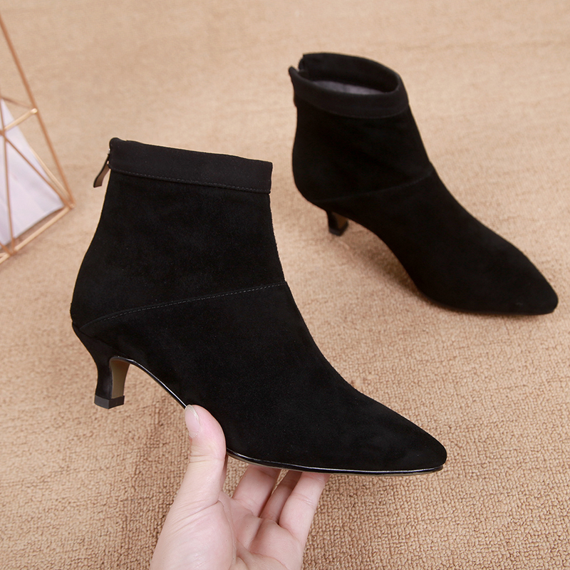 Europe station 2020 Winter new dermis slim heel Short boot heel Heel Pull Chain Naked Boots Frosted Martin Boots