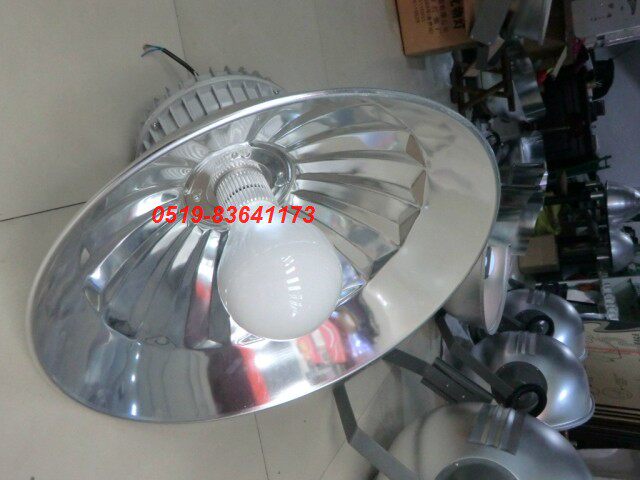 Factory workshop No pole lamp 80w125w165w Tianjin lights Factory Fluorescent lamp Industrial chandelier