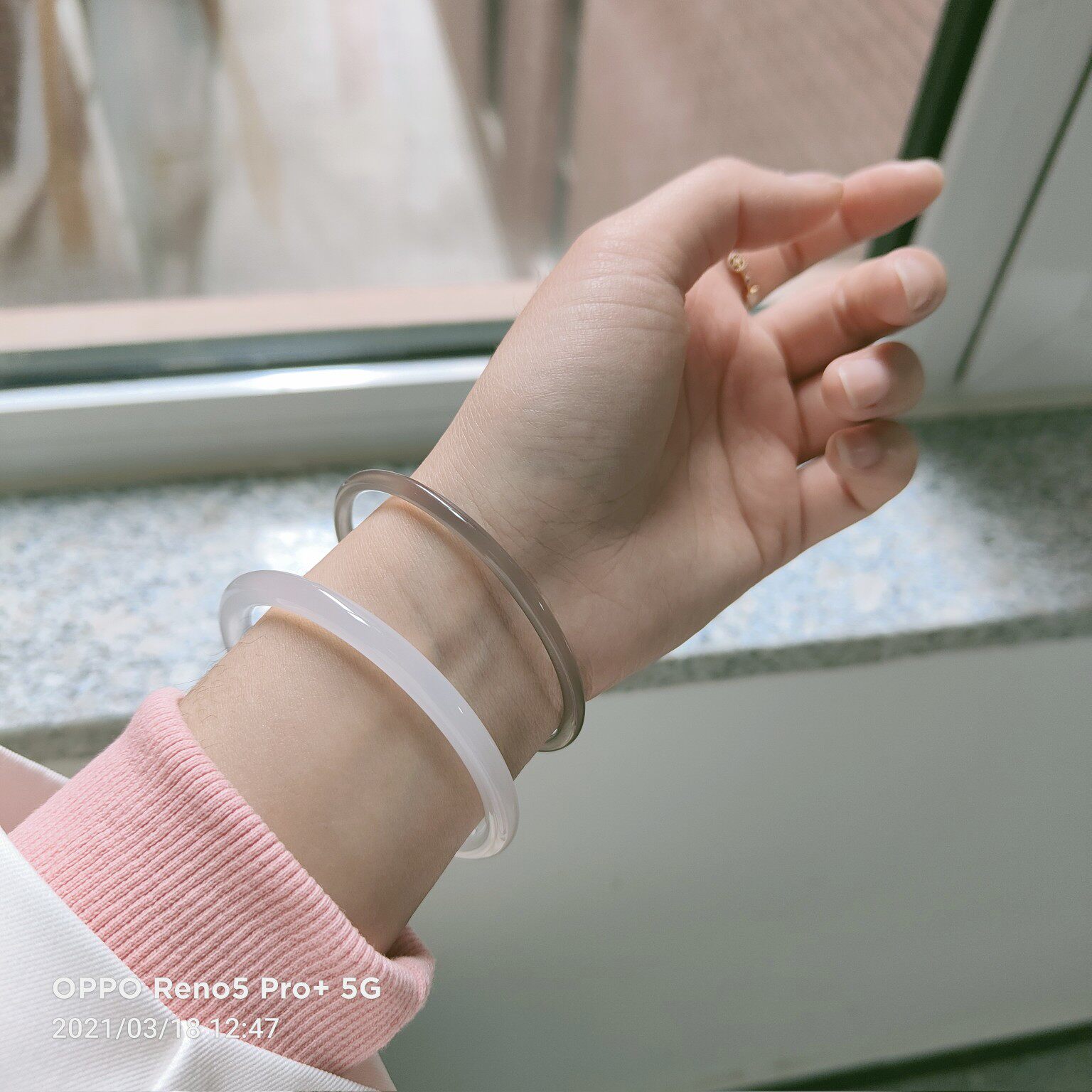 Lychee Jelly Natural Ice Seed Jade Medullary bracelet Beauty Manau white fine and round bar Girl with large number of bangles