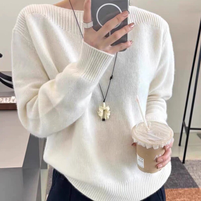 Ladylike Style Wool Sweater for Women, 100% Pure Wool, Crew Neck, Ribbed Knit, White Soft Cashmere Base Sweater