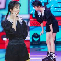 Happy camp camp Tan Songyun with black French retro court style doll collar bubble sleeve top shirt woman