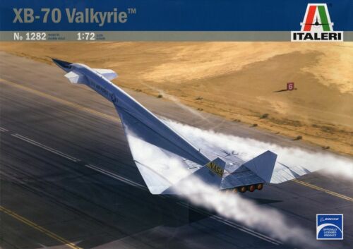Assembled Model Italy 1282 Xb-70 "Valkyrie" Supersonic Bomber 1/72