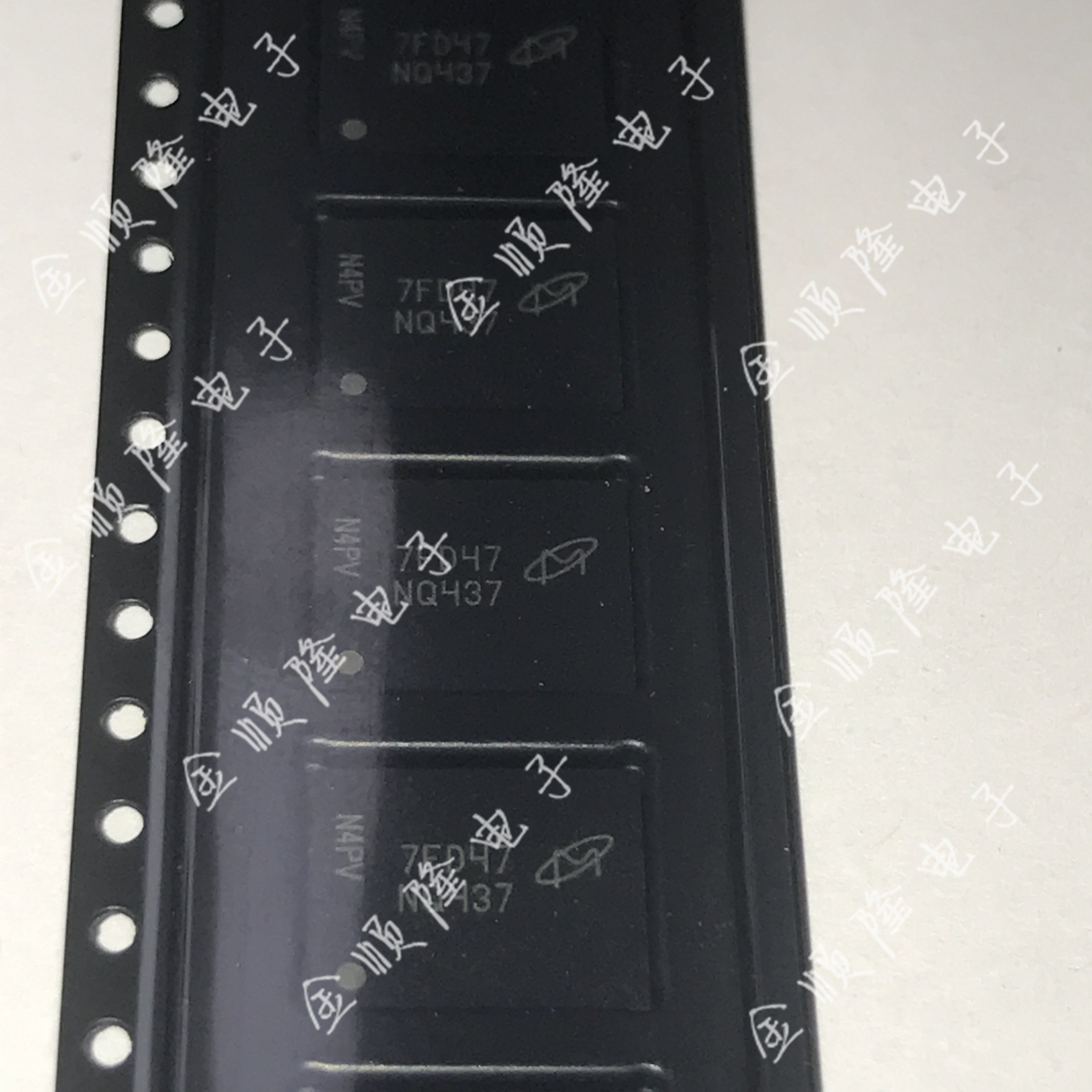 MT29F4G08ABADAH4-ITX:D Screen Printing NQ437 DDR Memory Granule BGA 4Gb