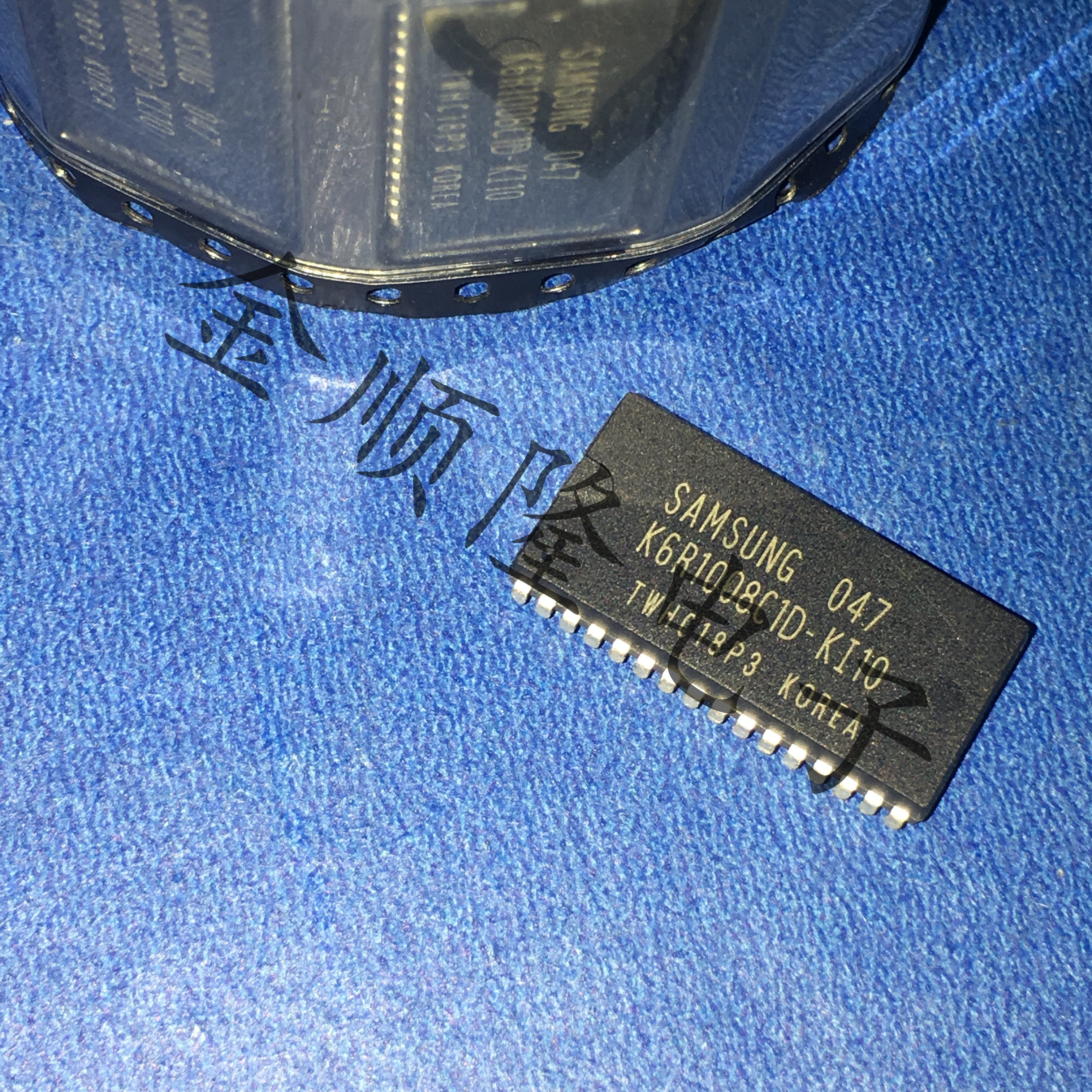 K6R1008C1D-KI10 K6R1008C1D-KI10 256 Kx4bin (with OE) high speed CMOS static RAM brand new