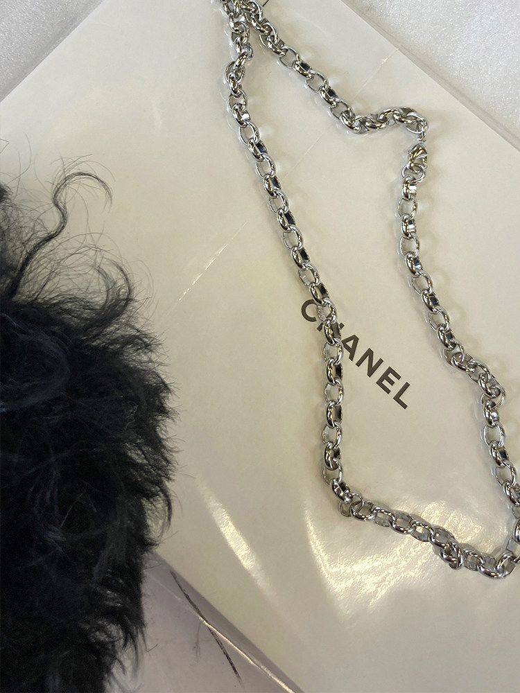 WXLSTUDIO 12 31 10 :00am is more handsome than a boyfriend ~ hands down a thick necklace 