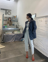 wxlstudio wears an artistic ambiance of white jeans for summer new high waist nine-point straight pants