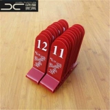 Табличный стол - острый, горячий кубический шрифт, называемый номером, ресторан быстрого питания указывает номер бренда меню.